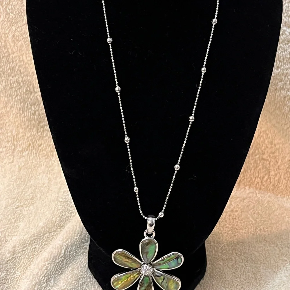Lia Sophia Silver Necklace with Green Petal Pendant - Picture 3 of 6